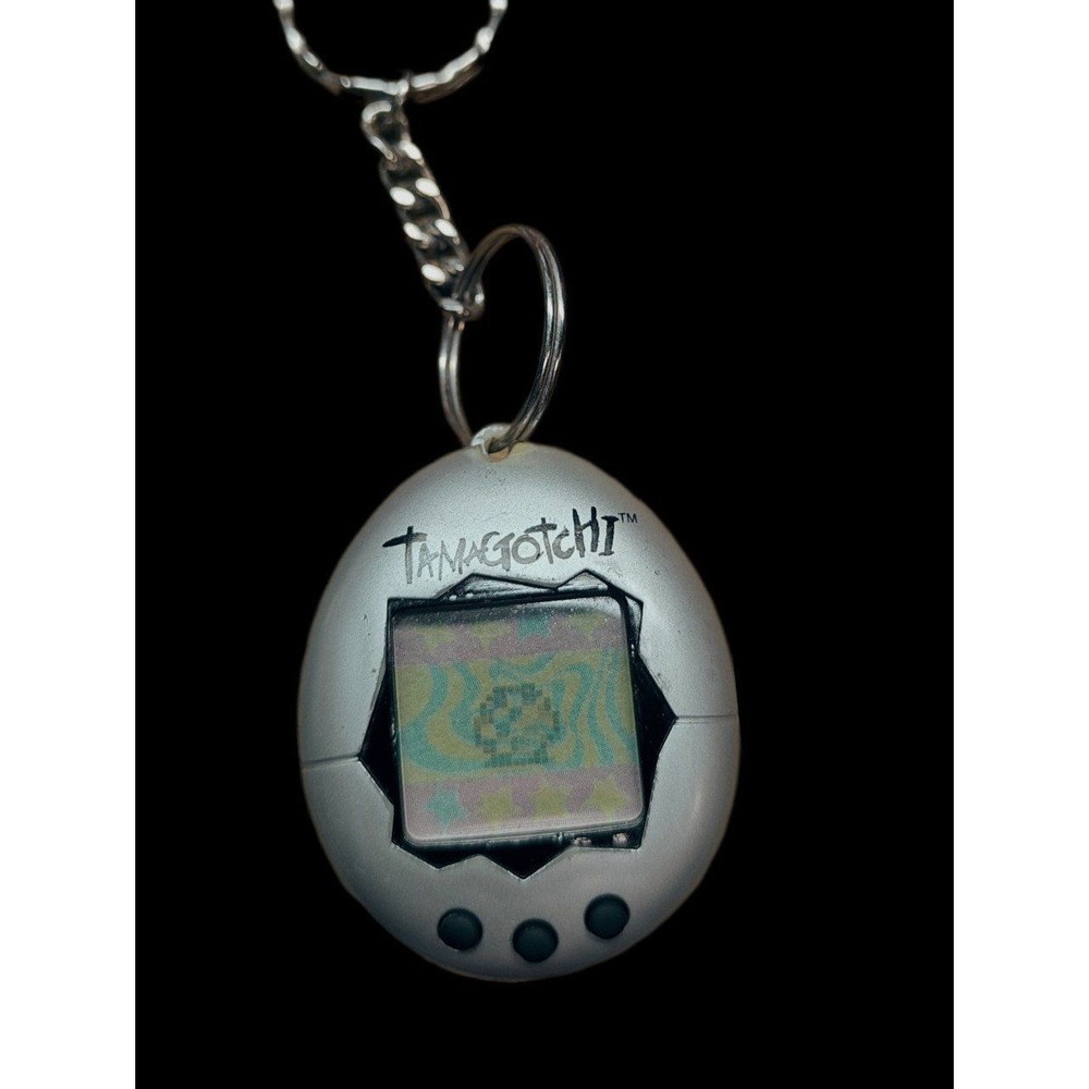VTG Gray 1997 Tamagotchi Virtual Keychain Pet Japanese Nostalgic 90s Toy
